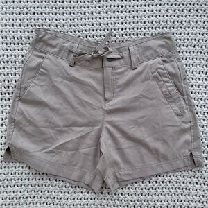 Magellan Outdoors Women's Tan Cargo Shorts